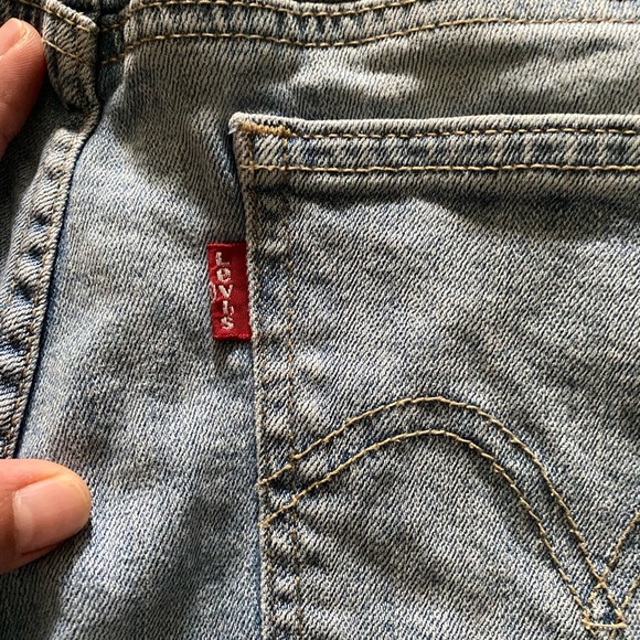 Levi’s shorts 32 size - Picture 3 of 5